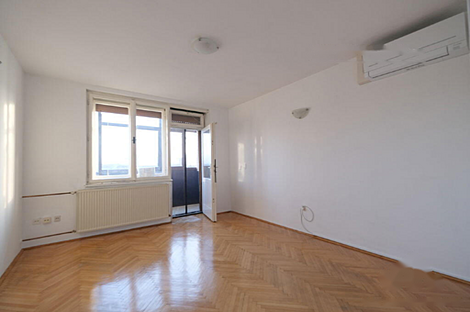 Трёхкомнатная квартира в районе Бежиград: 1