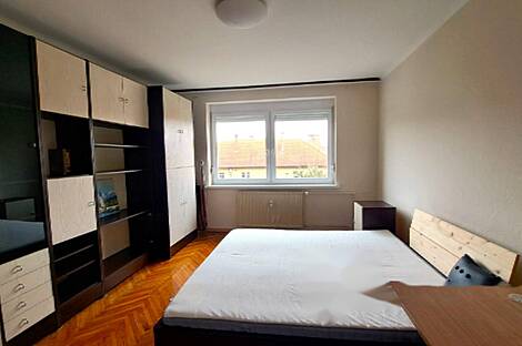 Трёхкомнатная квартира на Савском районе: 3