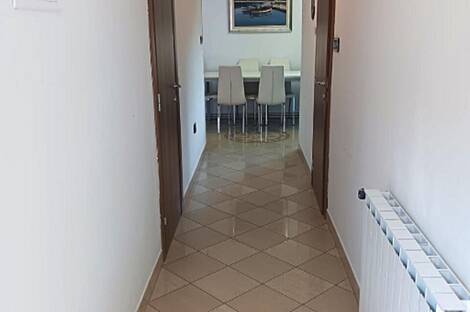 Гриньян, дом.: 8