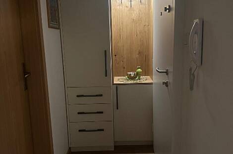 Апартаменты с тремя жилыми комнатами называются Шишка.: 1