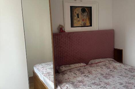 Апартаменты с тремя жилыми комнатами называются Шишка.: 8