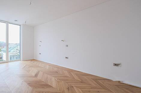 Жилье, включающее более пяти комнат, расположенное в районе Ново Подутик.: 7