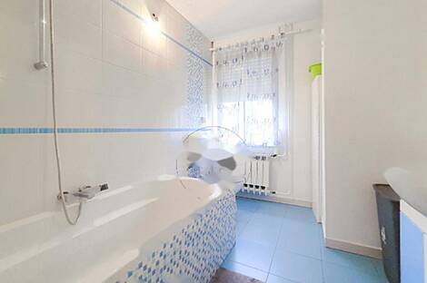 Дом в два этажа в районе Бежиград: 6