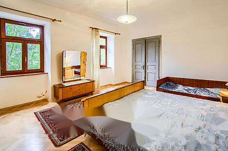 Дом и хозяйство Брестовица около Комну: 25