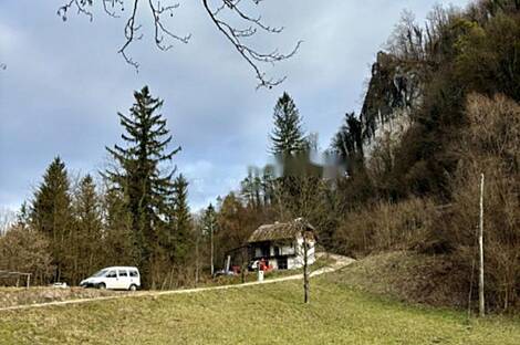 Дом, Лока у Жусму: 12