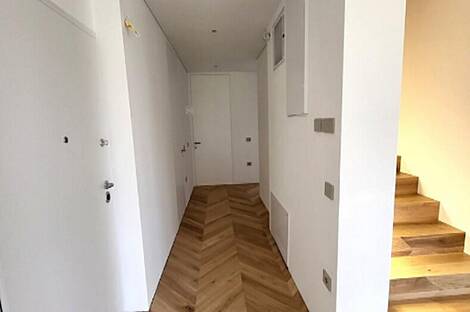 Много комнатная квартира в районе Подутика.: 2