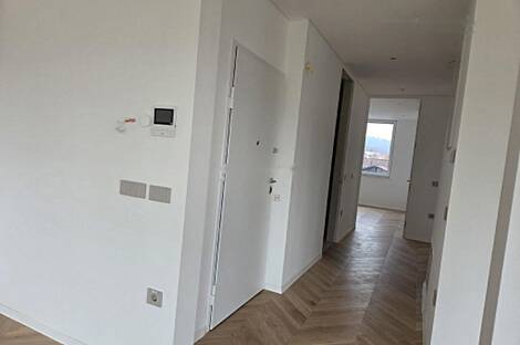 Квартира в Подутье с пятью и более комнатами: 6