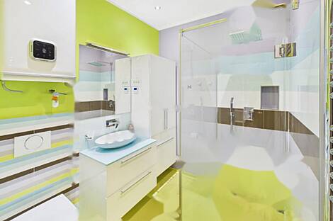 Пятикомнатная или более квартира в центре Любляны: 10