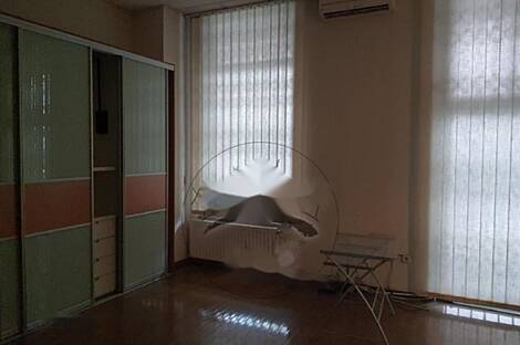 Торговое пространство на площади Зупанчича: 8