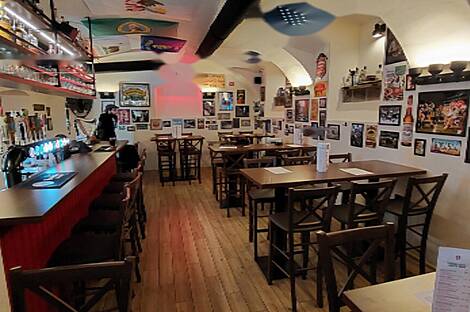 Коммерческое помещение в центре города: 1