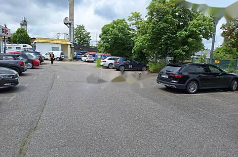 Торговая площадь на улице Виче: 1