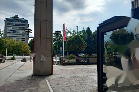 Бежиградское коммерческое здание: 10