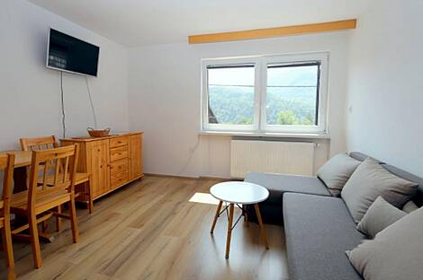 Дом на две семьи, Богиньска Бела: 4