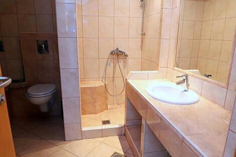 Здание, Брелье: 13