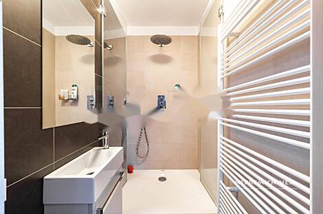 Четырехкомнатная квартира в Ново Брдо: 11