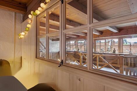 Квартира с четырьмя комнатами в центральной части города.: 25