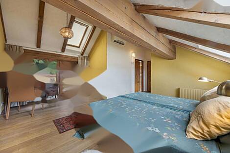 Квартира с четырьмя комнатами в центральной части города.: 28