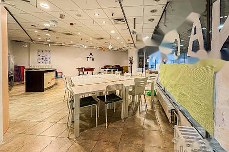 Дом для бизнеса в центре города: 8