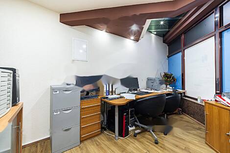 Коммерческая недвижимость: 5