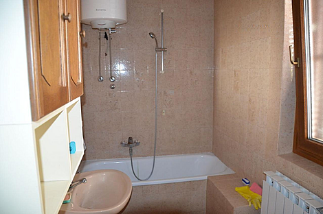 Жилище, Убеги: 26