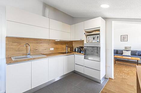 Жилище, Праде.: 15