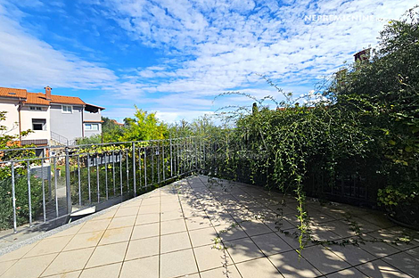 Изола, дом: 8