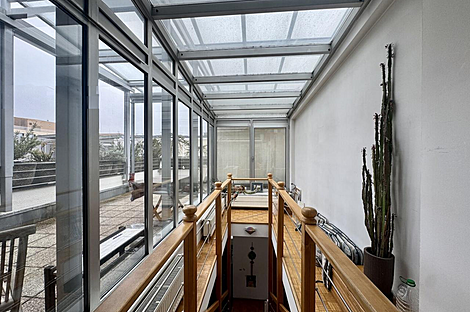 Многокомнатная квартира с более чем пятью комнатами, расположенная в Бежиграде.: 21