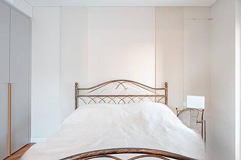 2-комнатная квартира в центре города стала жильем для важного человека в Схелленбурге. Управление арендой осуществляется компанией Ниси, которая контролирует использование модели. Предоставляем только заголовок в формате различных входных и выходных данны: 9