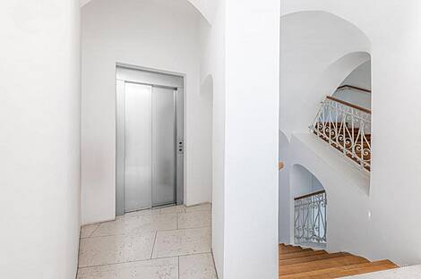 Квартира с тремя комнатами в центре города: 14