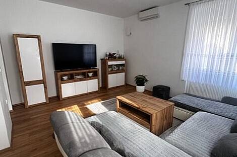 Жилье на Доленской улице: 19