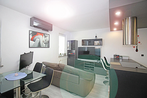 Жилье на Долгом Мосту: 4