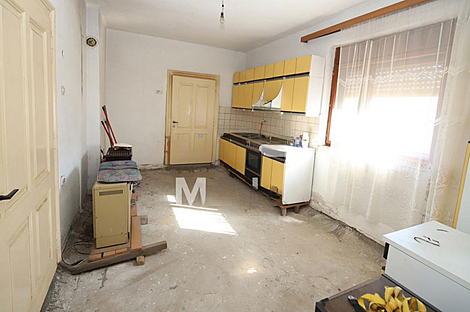 Яворник в Словении: дом на две квартиры.: 15