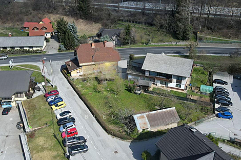 Яворник в Словении: дом на две квартиры.: 27