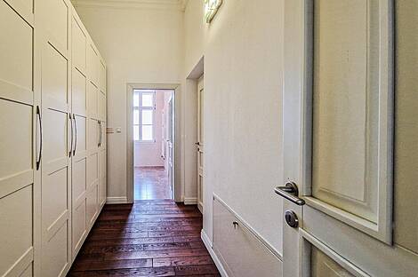 Трехкомнатная квартира в центре: 9