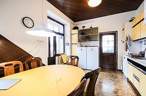 Квартира с четырьмя комнатами в центральной части города: 4