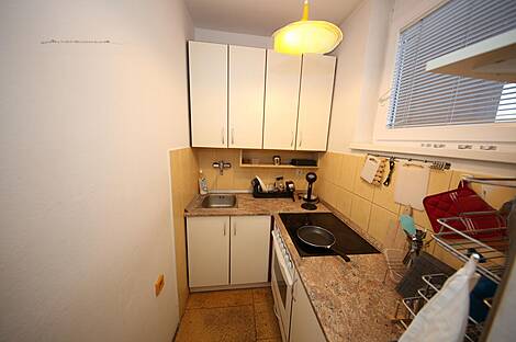 Студия Бежиград: 6