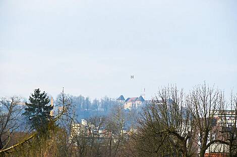 Трехкомнатная квартира, Новый Л. Мосте.: 25