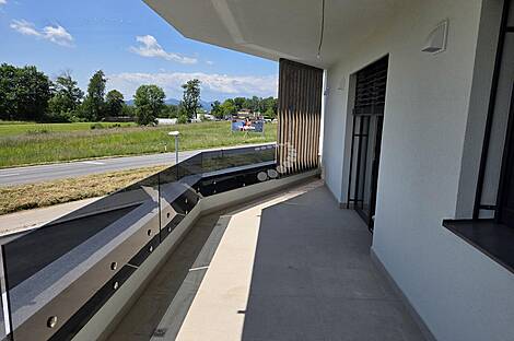 Надгорица, квартира с тремя комнатами: 21