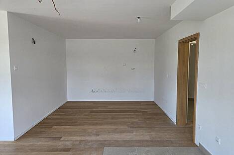 Надгорица, квартира с тремя комнатами: 23