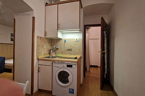 Студия в Поляне: 2