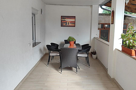 Дом на улице Побешка: 14