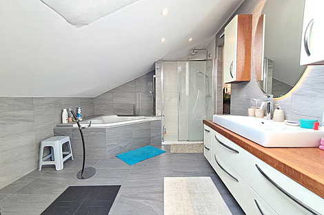 Четырёхкомнатная квартира: 7