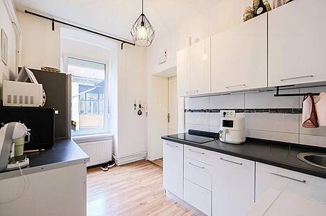 Трёхкомнатная квартира в Ново Поляне: 4