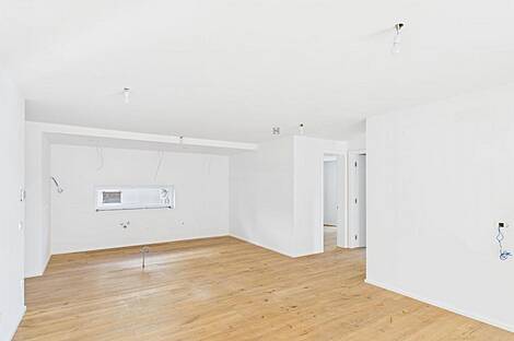 Квартира с тремя комнатами в Поле: 4