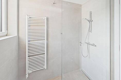 Квартира с тремя комнатами в Поле: 9