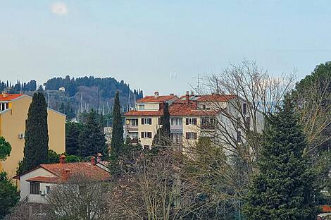 Квартира с двумя комнатами и балконом в Люции: 17