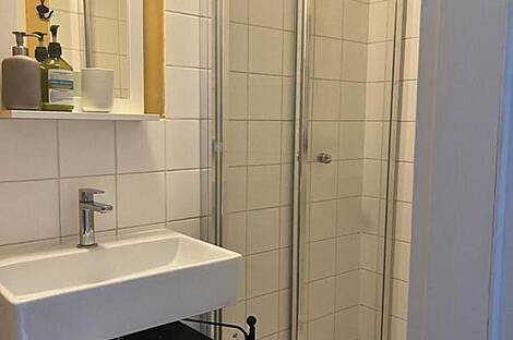 Четырёхкомнатная квартира расположена в Ново-Пиране.: 16