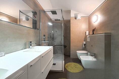 Четырехкомнатная квартира в Копере: 22