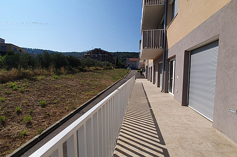 Квартира с тремя комнатами Изола: 2