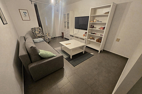 Квартира с тремя комнатами в Изола.: 1